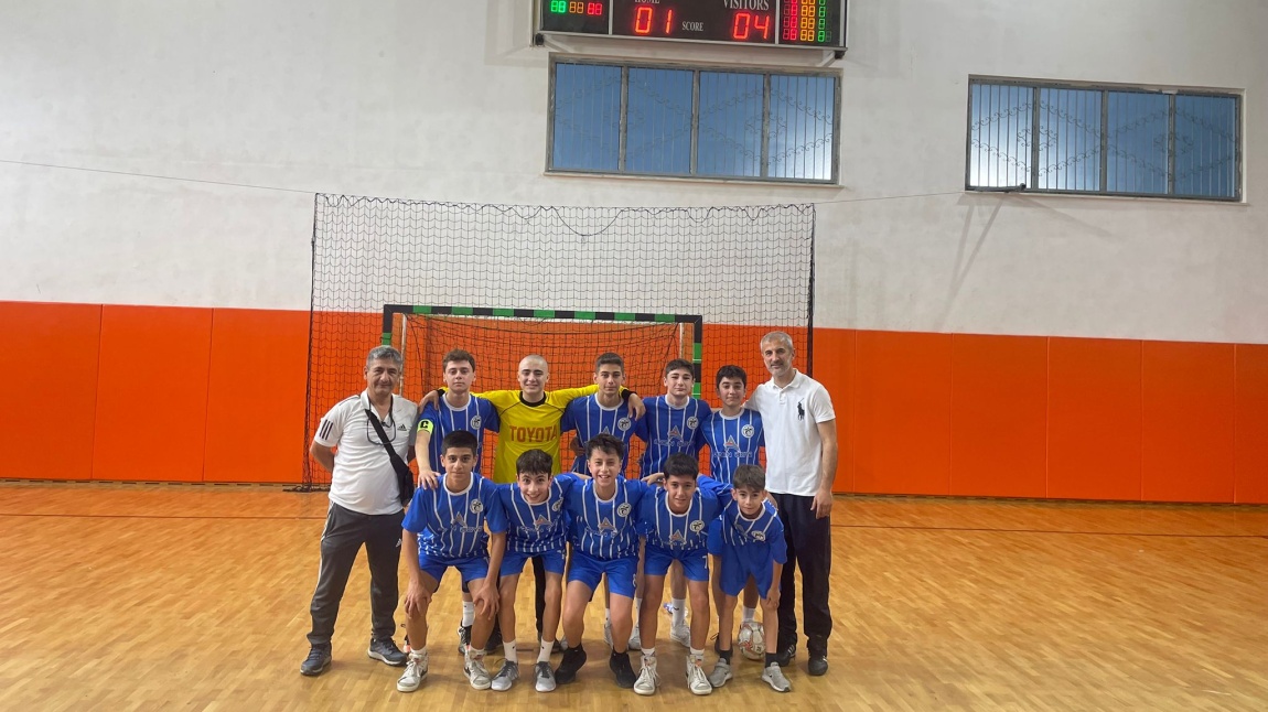 Aykut Yiğit Ortaokulu Yıldız Erkek Futsal Takımımız